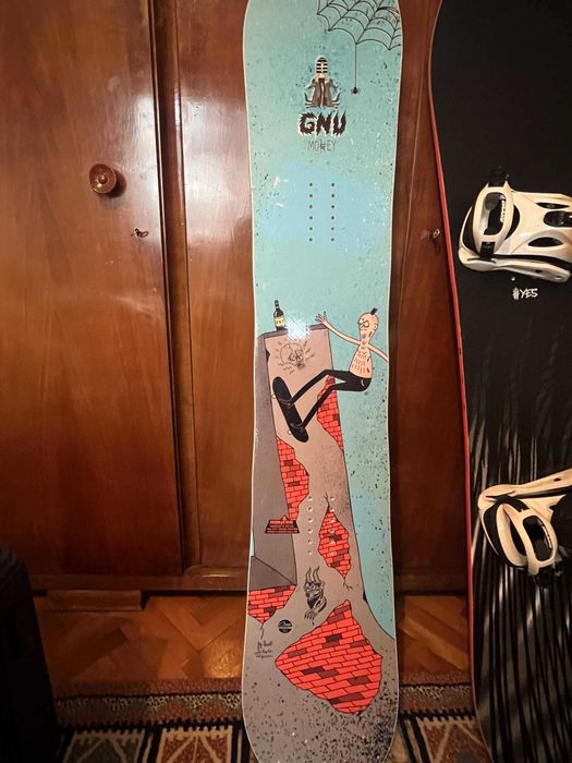Сноуборд GNU MONEY 152см.