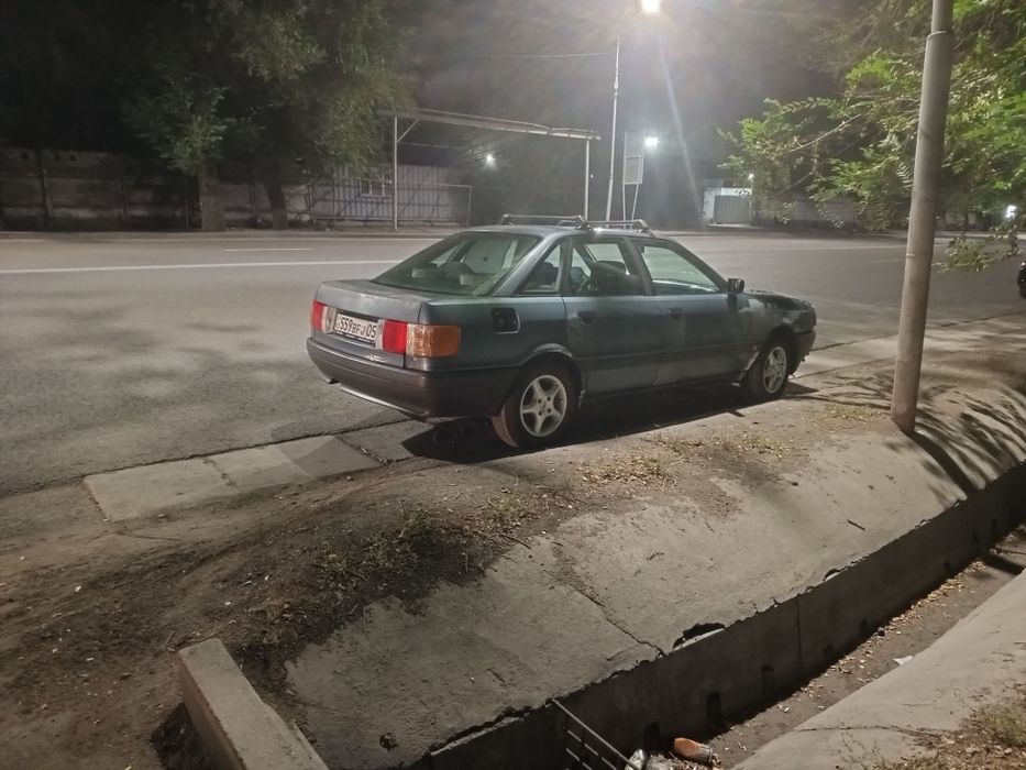 Продам Ауди 80 б3 на ходу