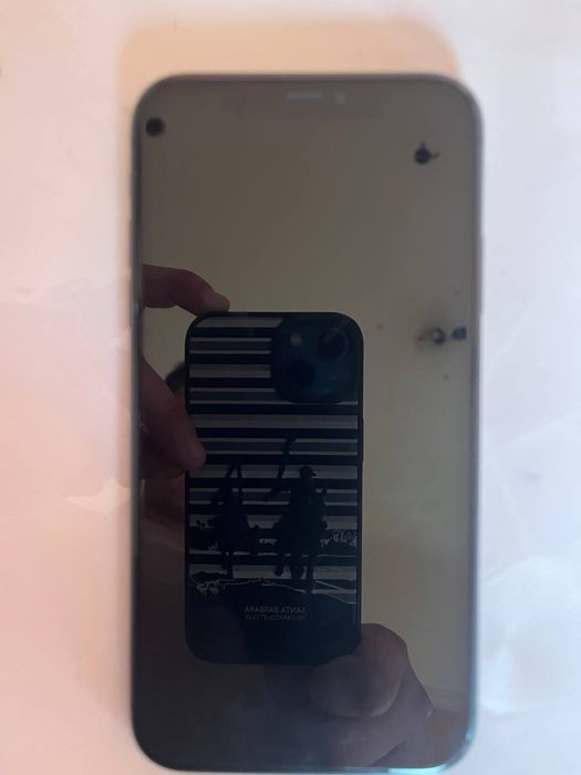 Продам Iphone 11