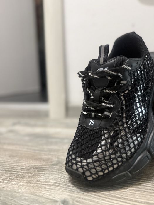 Маратонки с камъчета 3XL