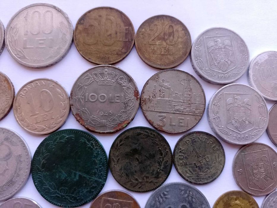 Lot 35 monede romanesti diferite - Romania