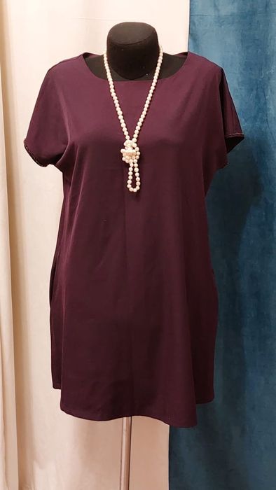 Продаю женские платья