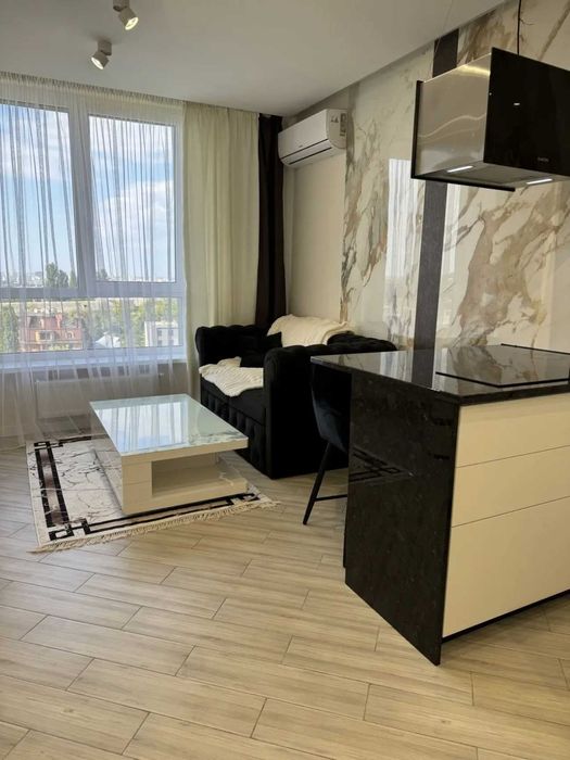 Дава се под наем Двустаен апартамент в София, Център - 56 кв.м за 407.49 € - Снимка #2