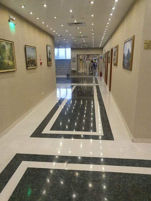 Slefuit si lustruit marmura,granit,travertin si mozaic