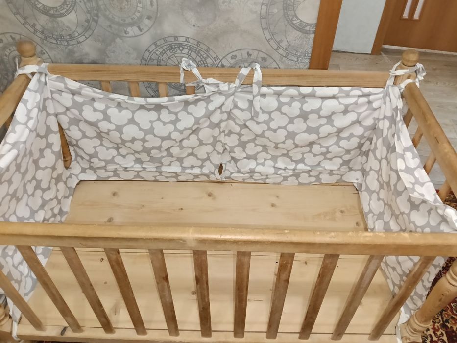 Отдам детскую кроватку