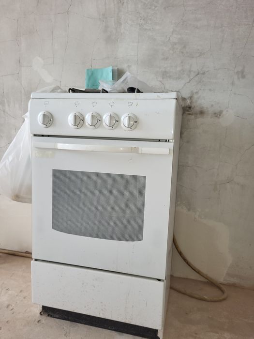 Продам Газовую  плиту