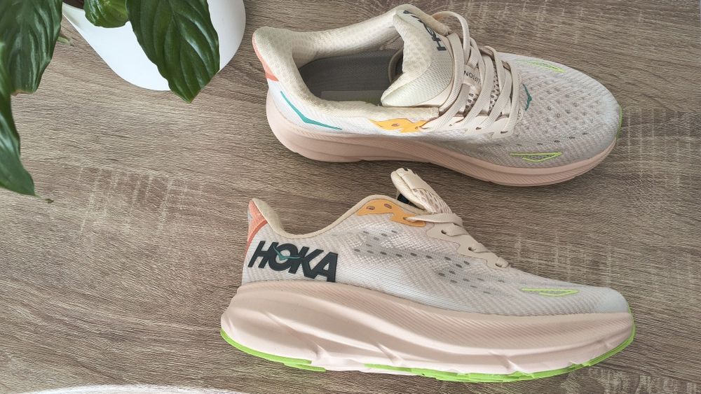 Hoka Clifton 9 Astral-Vanilla -Noi- 38