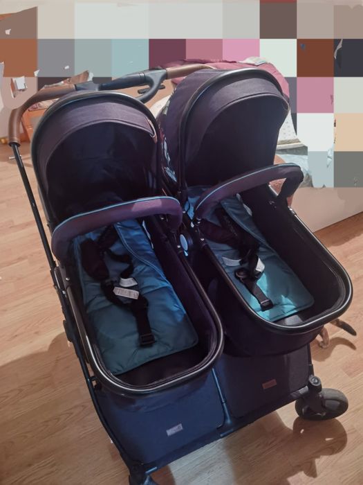 Количка за близнаци