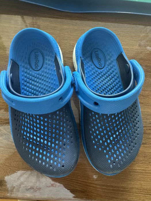 Продам кроксы оригинал