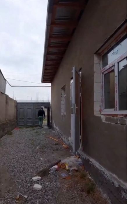 Uy sotladi srochni yangiyolda