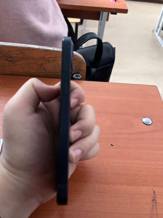 Iphone 13 черный