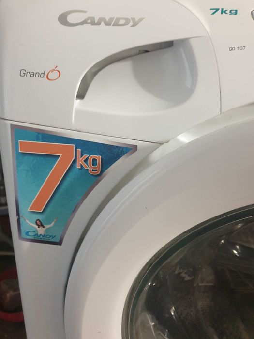 Mașină de spălat cu foarte puțin uz