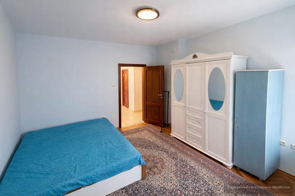 Дава се под наем Тристаен апартамент в Варна, Общината - 100 кв.м за 700 € - Снимка #5