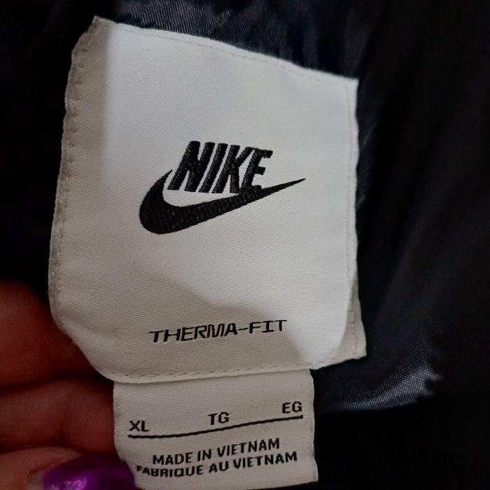 Оргинално Яке NIKE НОВО