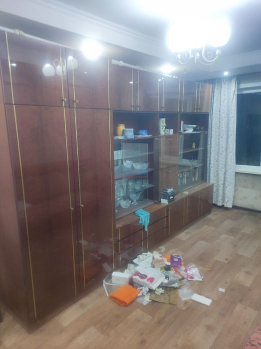 Стенка Югославия,в отличном состоянии,самовывоз