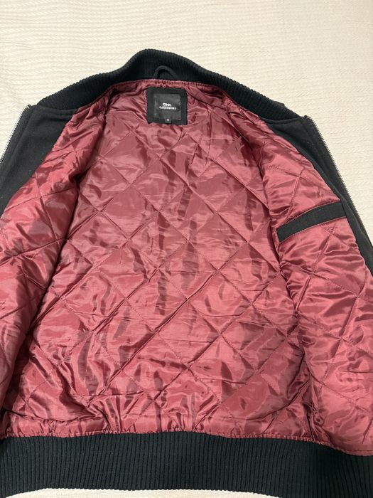 Продам шерстяной бомбер