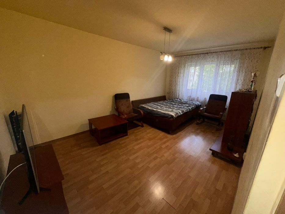 Apartament de vânzare zona Lipovei 3 camere, decomandat