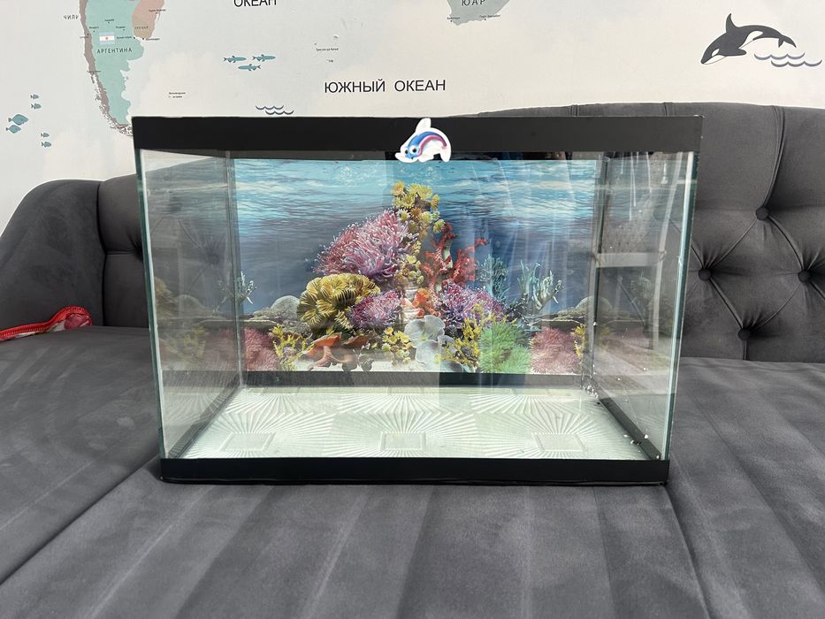 Продам аквариум 30-35 л