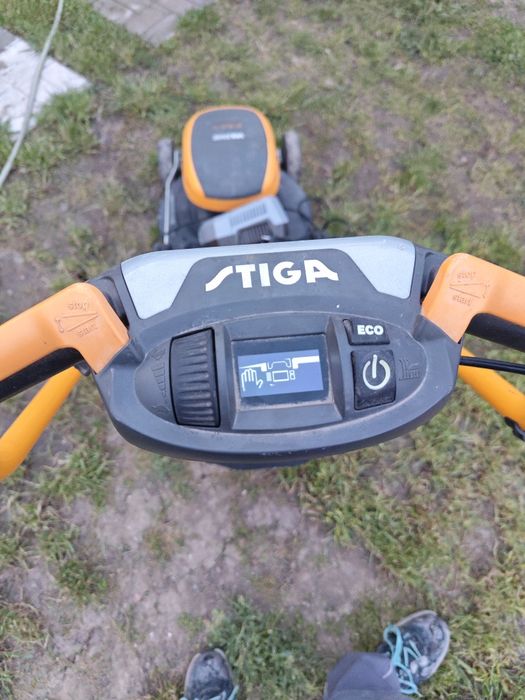 Акумулаторна косачка stiga 80v