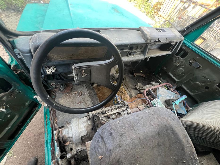 Aro 243 cu acte armata (fara motor)