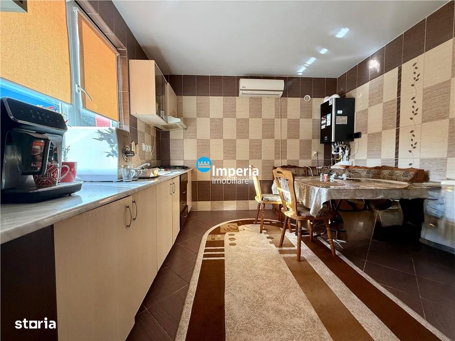 Vila 5 cam, 3 bai, beci, 800 teren, mobilata, Aroneanu Iasi
