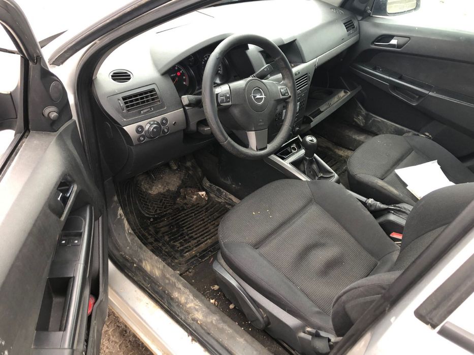 Dezmembrari Opel Astra H, 1.4i Z14XEP hatch gri Z154 CV/M24