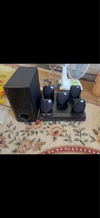 LG с гарантией .