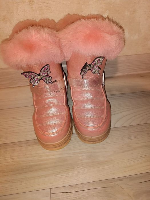 Продаются детские сапоги