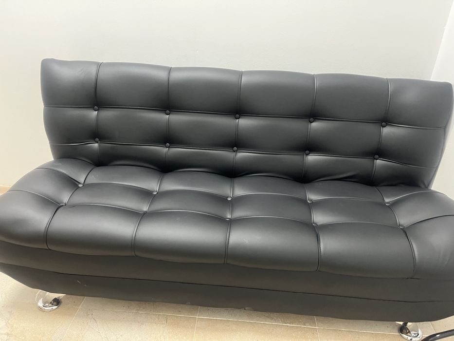 Продам диван офисный