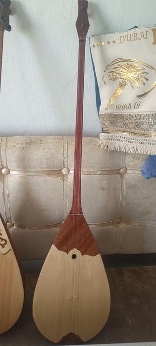 Домбыра сатылады