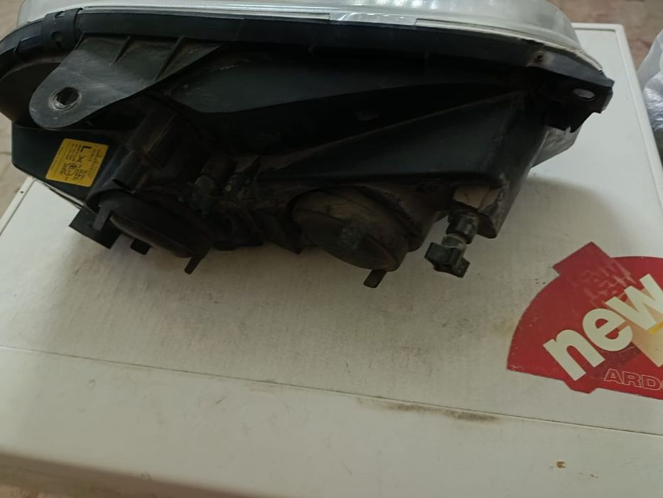 Продам фару(левая)  Chevrolet Niva