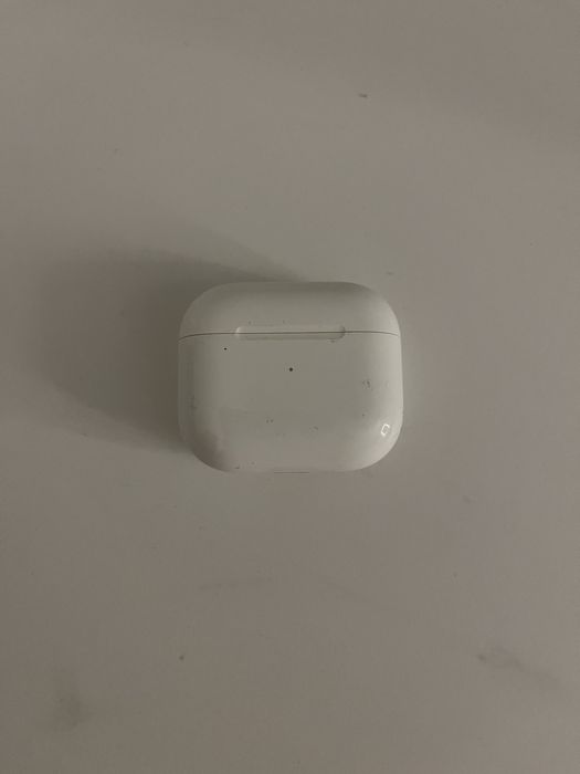 Продам airpods 3