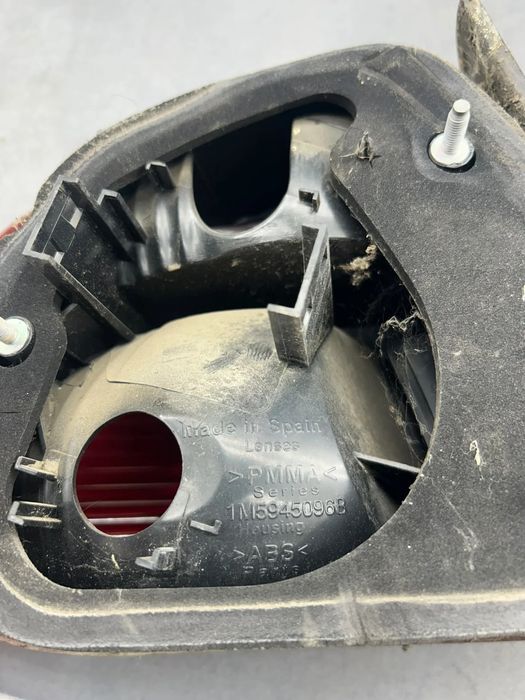 Lampa / Tripla stop dreapta pe aripa 1M5945096B Seat Toledo 2002