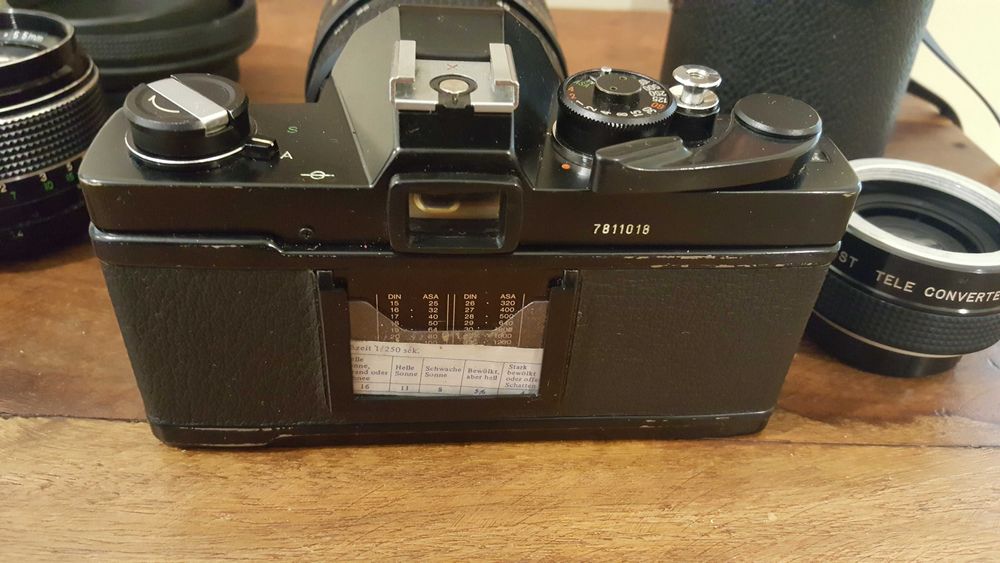 Porst Compact Reflex SP/Cosina CSR/ с обектив Porst Uni-Zoom 35-105 mm