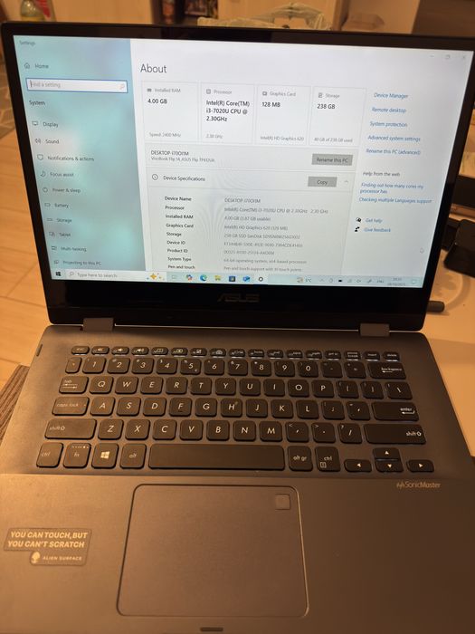 Asus Vivobook Flip TP412F cu Touchscreen si Stilou