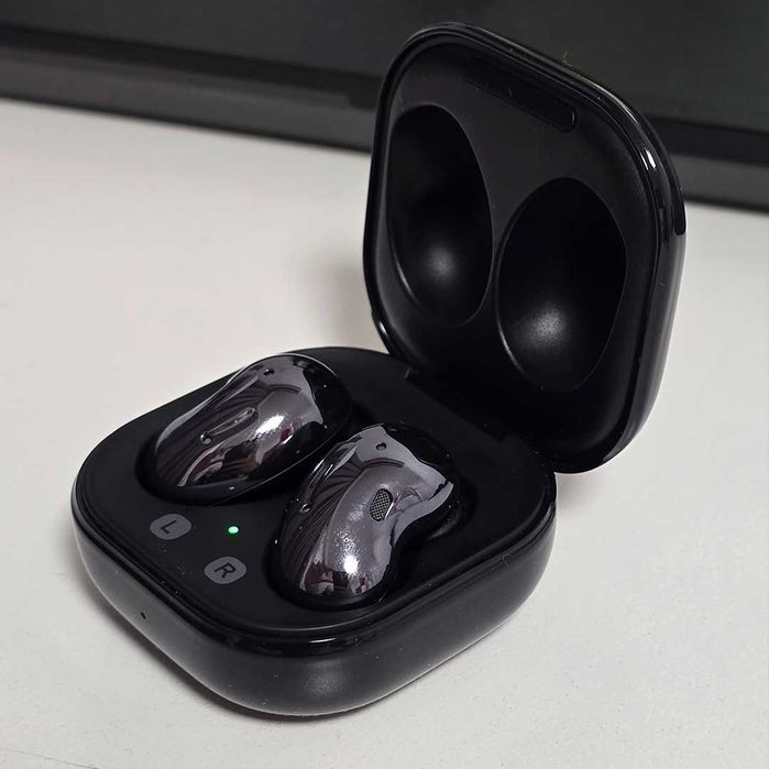 Оригинальные беспроводные наушники Samsung Galaxy Buds Live
