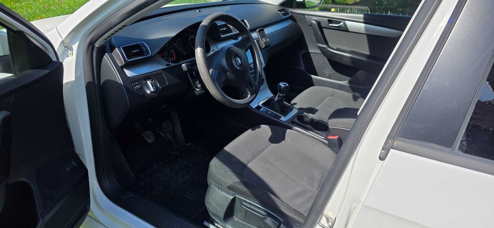 VW Passat B7 2.0 tdi 140 cp an 2011