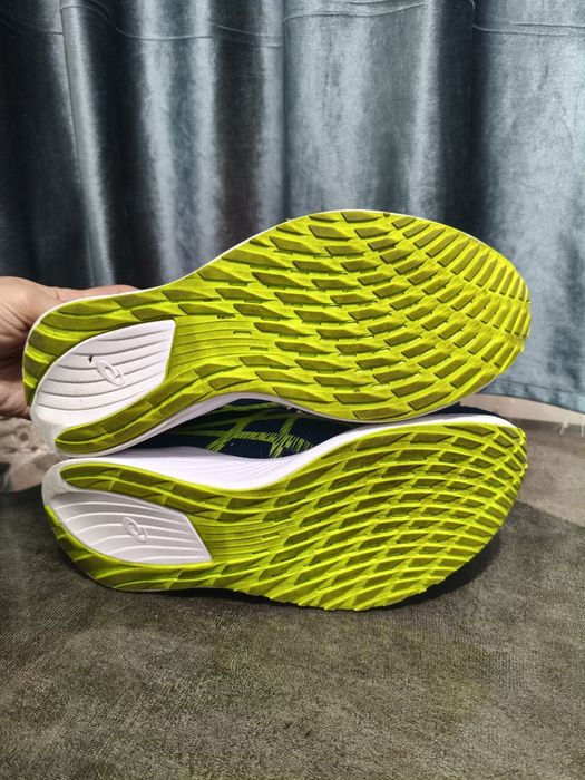 Оригинальные кроссовки Asics Magic Speed