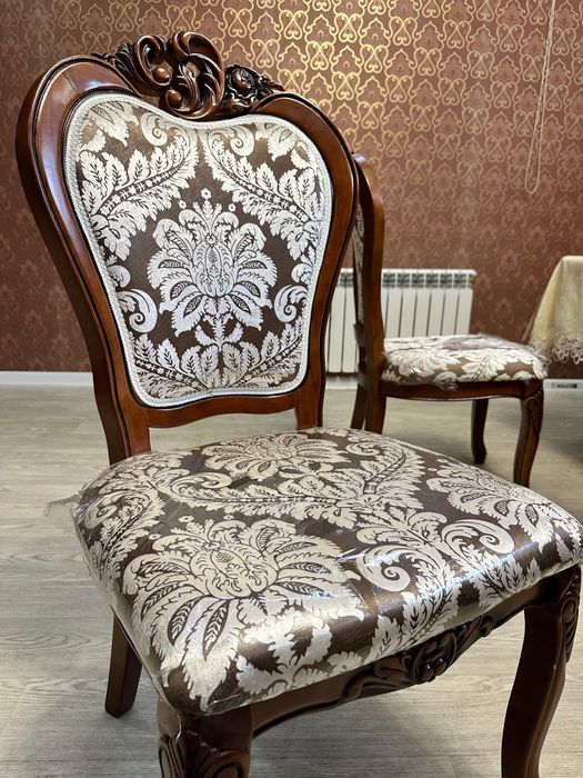 Продам стол со стульми 12шт