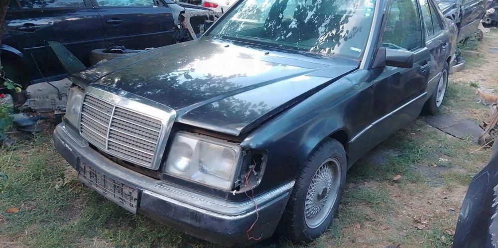 На части Мерцедес 124 250Д