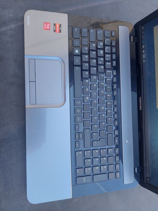 Laptop Toshiba Satelite