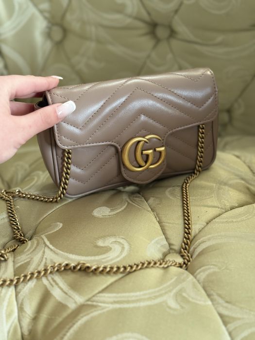 Vand set 4 piese  genti lux Gucci Chanel off-white originale