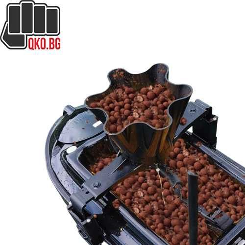 Разпръсквач за BOATMAN лодка за захранка – за пелети, царевица и топчета