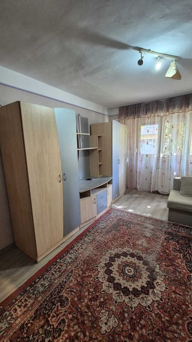 Dau in chirie apartament cu o camere