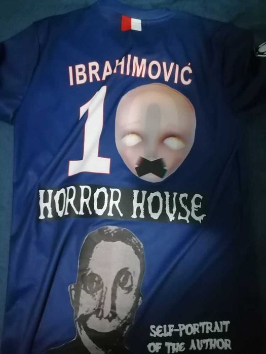 Тениска на призрак