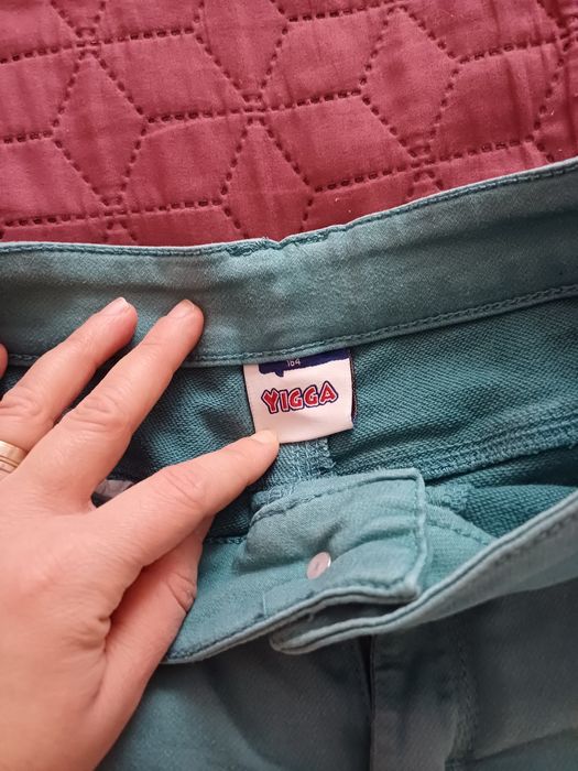 Vand pantaloni 3/4, M, Yigga, in stare impecabila