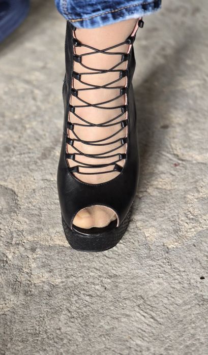 Боти-сандал, естествена кожа