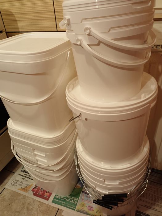 Galeti plastic albe alimentare