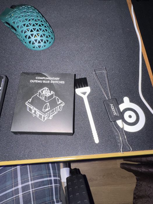 tastatura aqirys mira