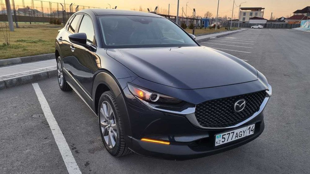 Mazda CX-30 кроссовер